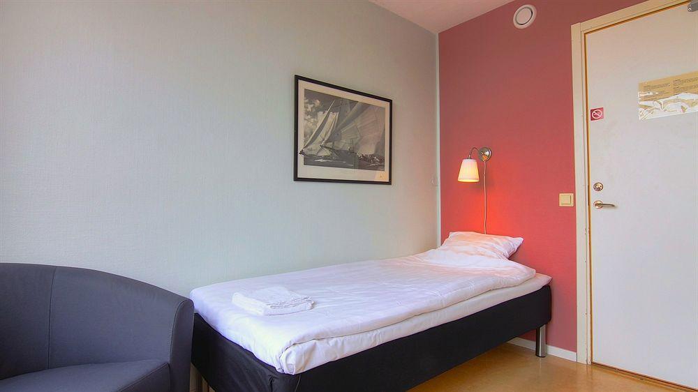 Masthuggsterrassens Hostel Гётеборг Экстерьер фото