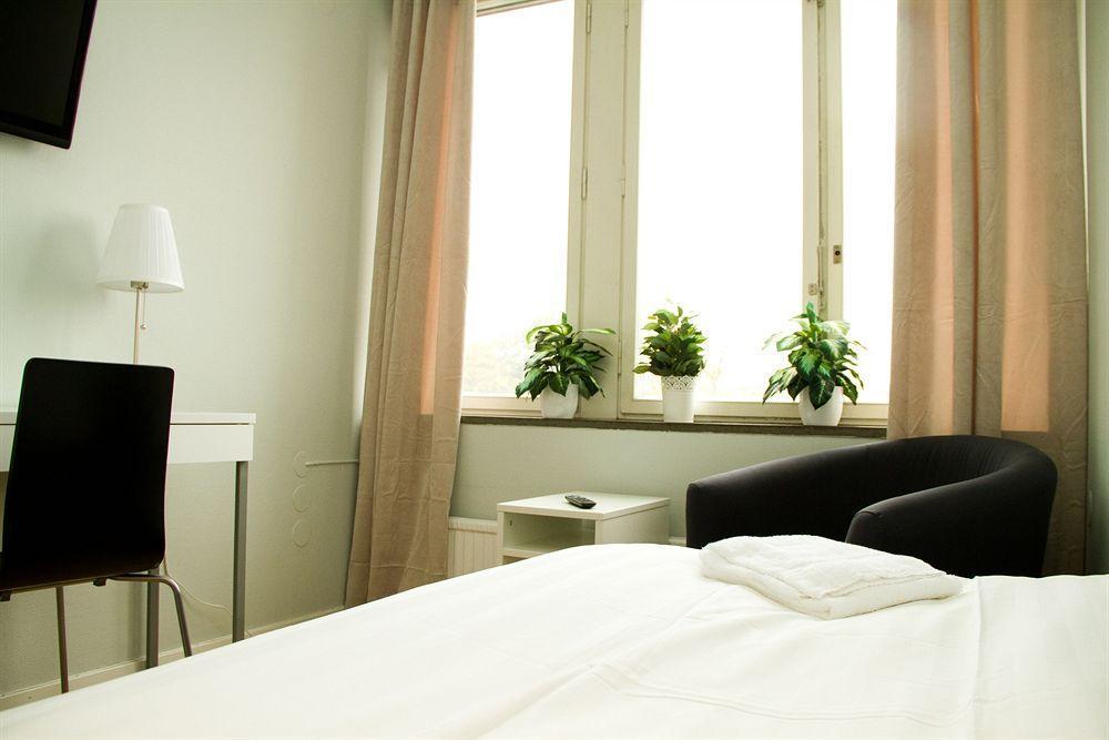 Masthuggsterrassens Hostel Гётеборг Экстерьер фото